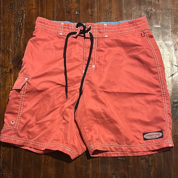 VINEYARD VINES BOYS BOARD SHORTS SWIM BATHING SUIT SUMMER POOL BEACH SIZE M - Picture 1 of 4